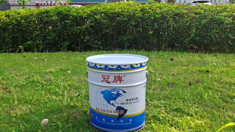 内墙漆与墙布：一场材质与风格的较量**